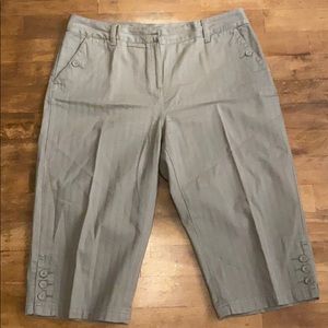 Van Heusen Capri for women